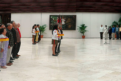 Altos atributos para honrar la virtud (+ Fotos)