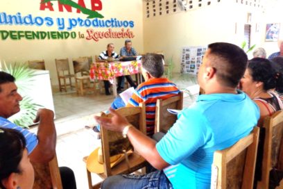 Delegados tuneros analizaron documentos base