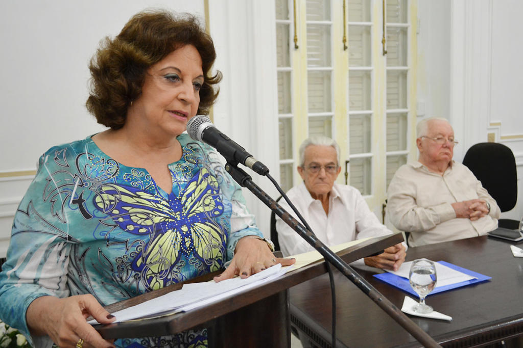 Con este evento rendimos “justo homenaje al más alto exponente del pensamiento cubano, nuestro Apóstol José Martí”, señaló la Doctora Ana Sánchez Collazo, en las palabras inaugurales. Fotos: Eddy Martin