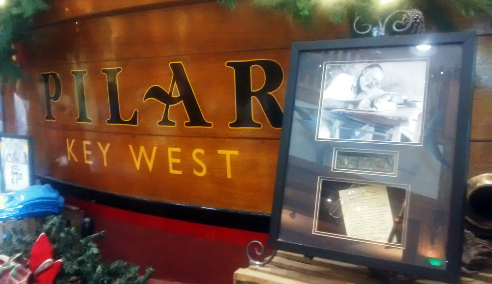 Popa de la réplica del Pilar, ubicada en el interior del centro comercial de pesca World Wide Sportsman, en Islamorada, Florida. / Foto: Barreras Ferrán.