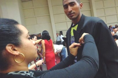 Un joven entre la universidad y la circunscripción