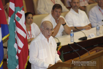 Envió Raúl saludo a delegados al Congreso de la ANAP