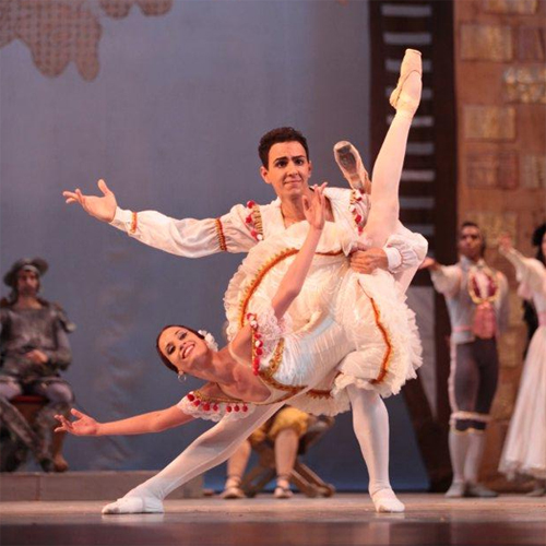 Grettel Morejón y Alfredo Ibáñez en Don Quijote. Foto: Nancy Reyes.