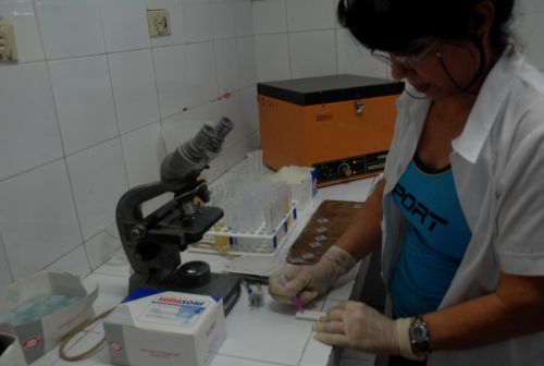 Desde el 2013 se aplica, de manera gratuita, la pesquisa masiva para detectar el cáncer de colon en personas mayores de 50 años.