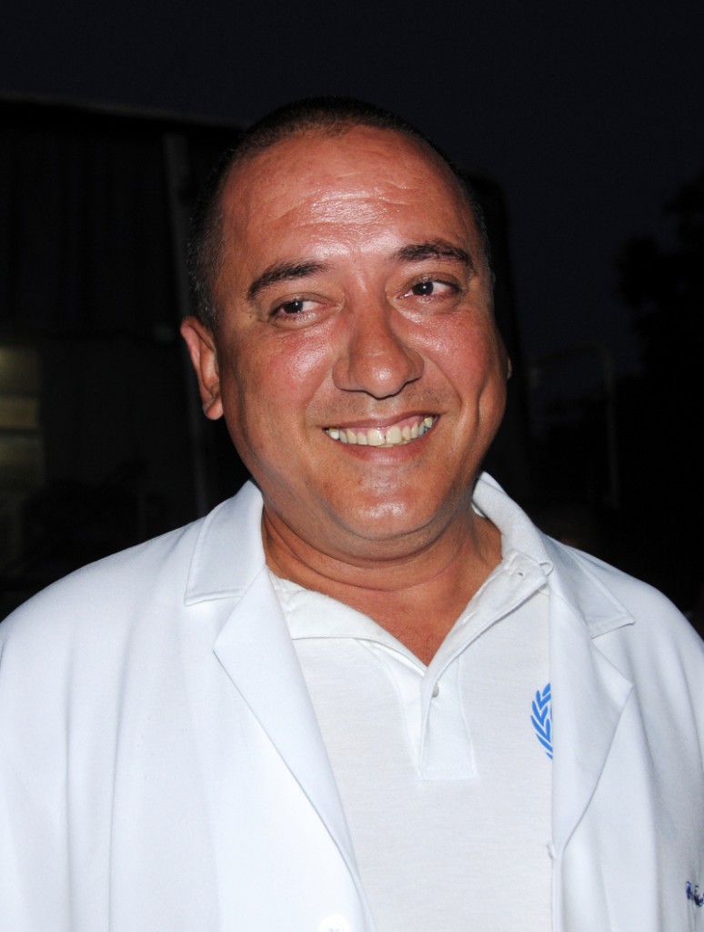 Tras cumplir exitosamente su misión en Sierra leona, José se siente muy orgulloso de desfilar junto a sus compañeros de trabajo 