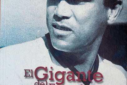 El Gigante en un libro