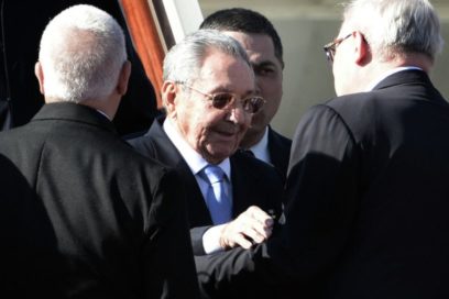 Raúl en Rusia para asistir a los homenajes por el 70 aniversario de la derrota del fascismo