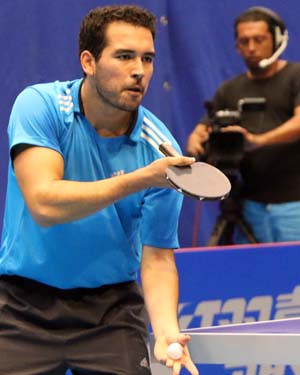 Alberto Miño (ECU) dio la sorpresa al vencer al brasileño Hugo Calderano en las semifinales. Foto: Armando Hernández.