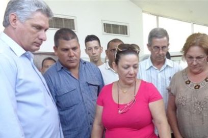 Aboga Díaz-Canel por perfeccionar la Empresa Estatal Socialista