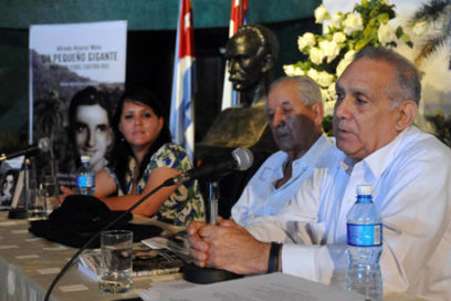 Presentan libro sobre Alfredo Álvarez Mola, con prólogo de Fidel