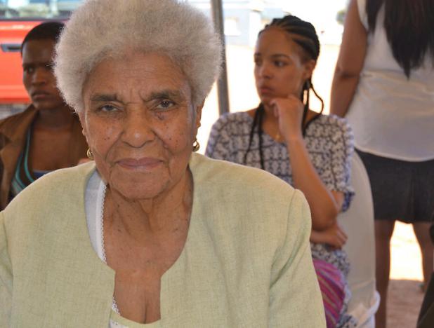 La heroína y luchadora antiapartheid sudafricana Ruth Mompati, conocida cariñosamente como Mama Ruta . Foto: Tomada de AVN