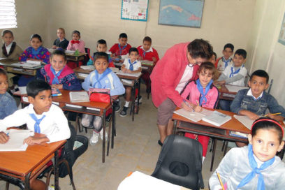 Hacer más en la atención a los maestros