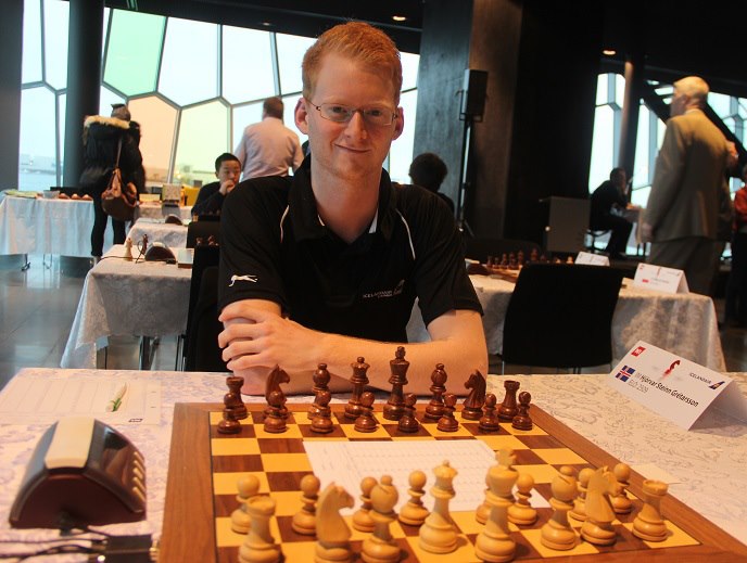 El Gran Maestro Hjorvar Steinn, principal candidato para imponerse en el Grupo Abierto