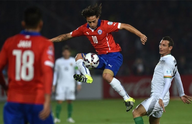 Chile consiguió la cima de la llave A tras golear 5-0 a Bolivia.