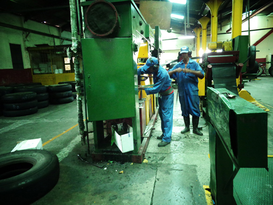 El colectivo resultó el más destacado del país de la empresa de la goma, por lo que fue seleccionada sede del acto nacional por el Día del Trabajador Químico. | foto: De la autora