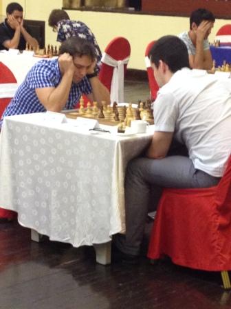 Ian Nepomniachtchi consiguió 1,5 puntos contra Lázaro Bruzón en sus dos enfrentamientos.