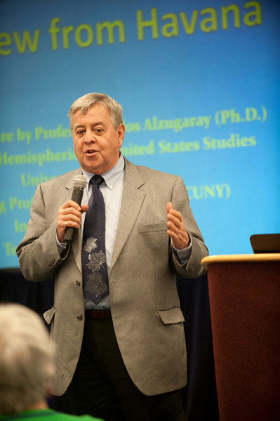 Carlos Alzugaray, politólogo y exdiplomático cubano.