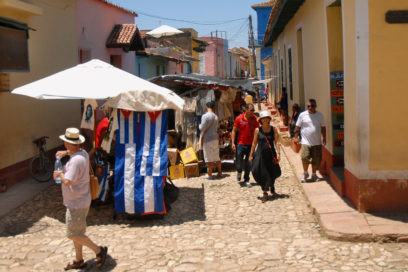 ¿Tocarles a la puerta?