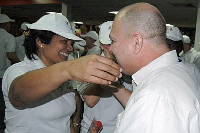 Regresó brigada médica que laboró en Nepal