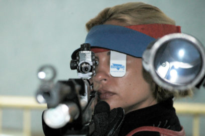 Eglys en final del rifle a tres posiciones
