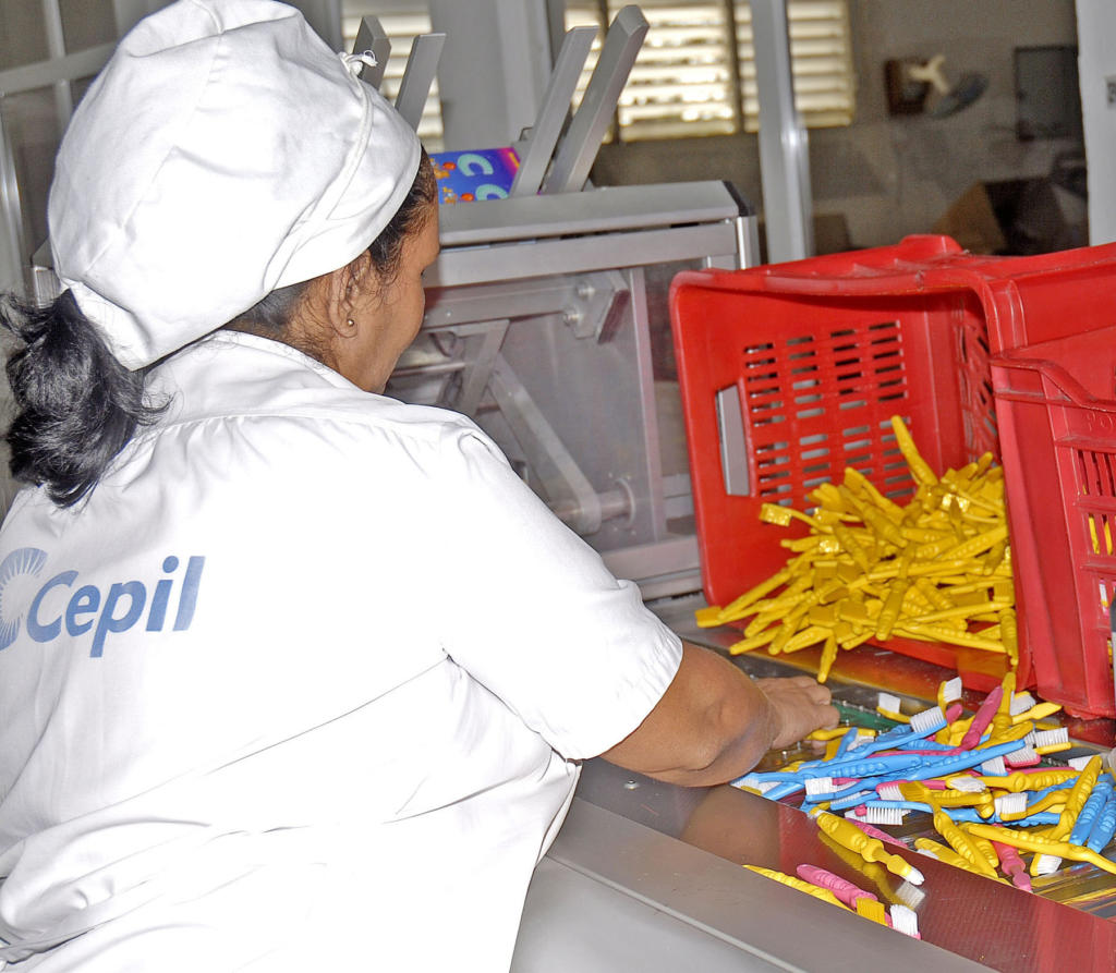 Para aumentar la producción y en consecuencia el salario de los  trabajadores, las entidades deben recurrir a diseños remunerativos que premien el resultado y penalicen desempeños negativos. Foto: Nohema Díaz Muño