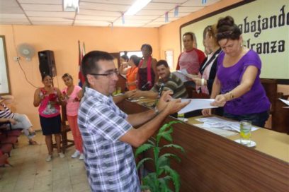 Reconoce la CTC aporte de cuentapropistas a noches holguineras