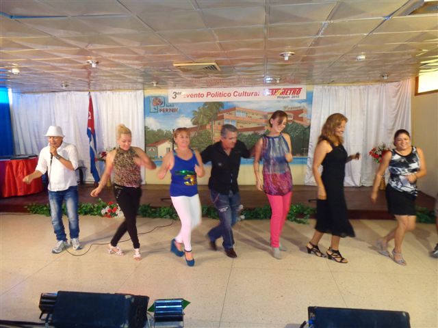 Festival de Aficionados de Transmetro en Holguín