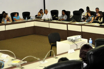 Incrementar presencia de mujeres en el Poder Popular