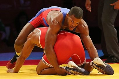 Sala y Valdés marcaron lucha sabatina