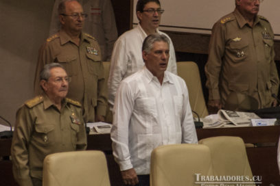 Preside Raúl sesión plenaria de la Asamblea Nacional