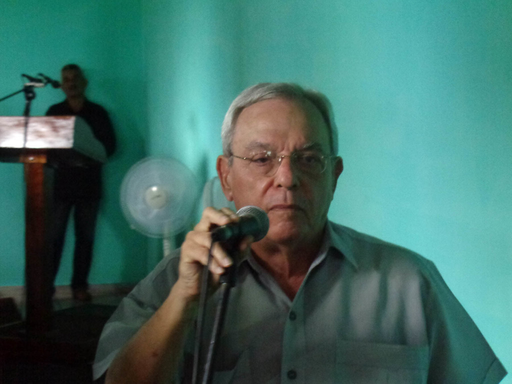 Eusebio agradece la alta distinción.