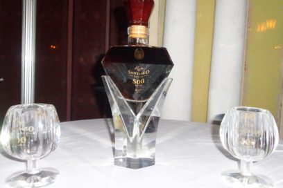 Brindis popular con el ron Santiago de Cuba 500
