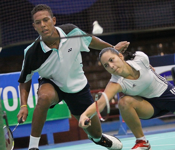 Tahimara Oropeza (derecha) competirá en esta oportunidad con Leodannis Martínez. Foto: Otmaro Rodríguez.