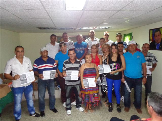 Un grupo de trabajadores fue estimulado en el acto por el Día del Químico en Holguín.