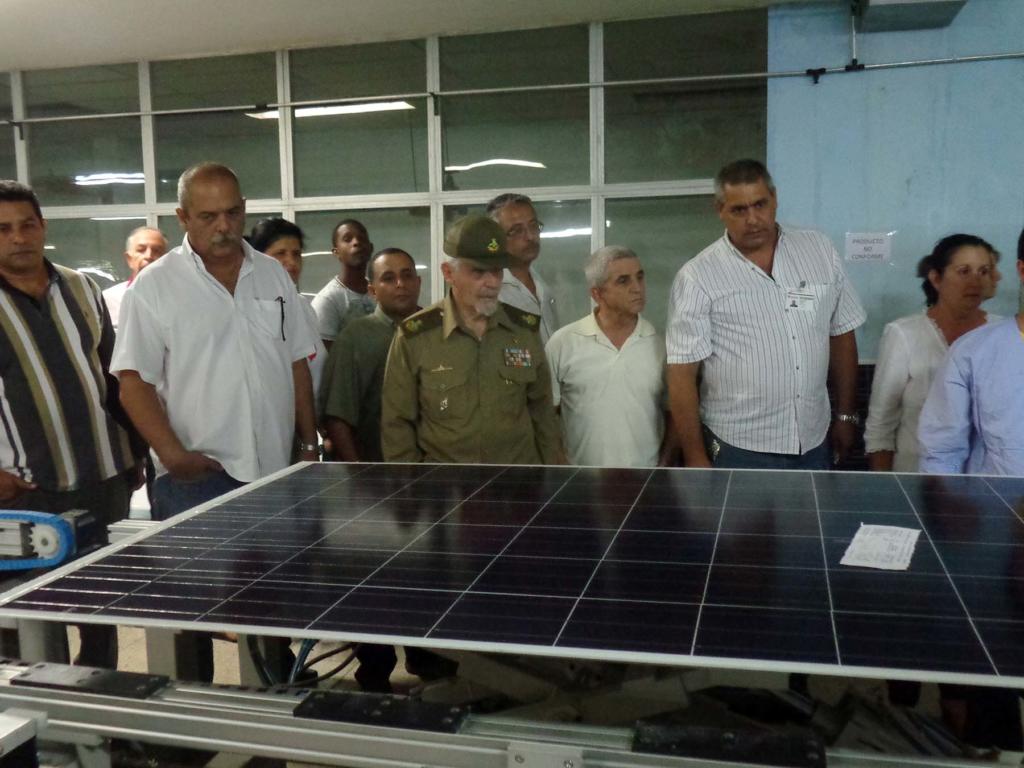 El El Comandante de la Revolución Ramiro Valdés Menéndez visitó lugares de importancia económica y energética para el país, pertenecientes a Pinar del Río