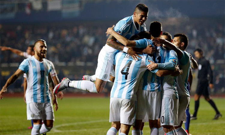 Argentina regaló su mejor actuación de la Copa América con desbordante ofensiva de sus principales figuras.