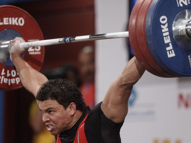 Javier Vanegas terminó en bronce de los 84 kilos en levantamiento de pesas.