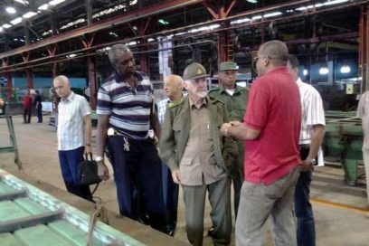 Ramiro Valdés inspecciona estado de inversiones en Matanzas