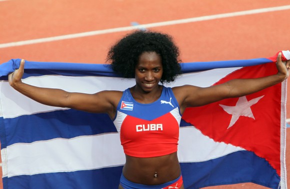 Yarisley Silva, oro con récord panamericano en Toronto. Foto: Ismael Francisco