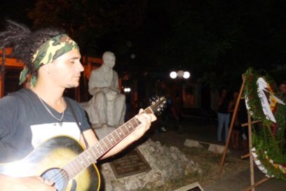 Jóvenes honran a mártires guantanameros del 4 de agosto