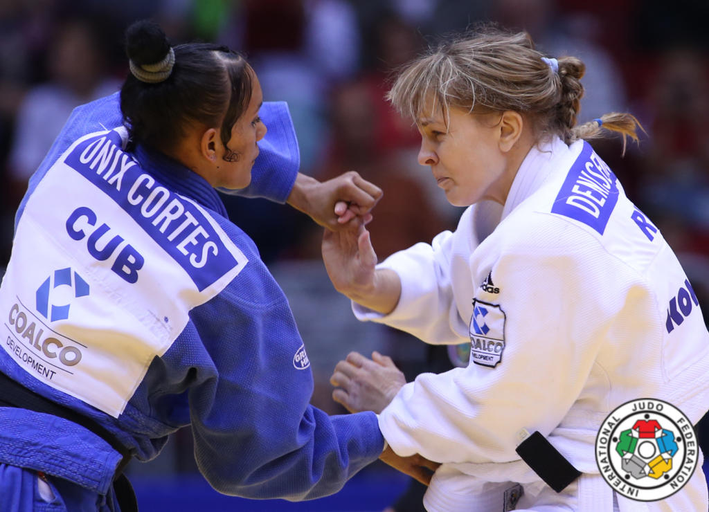 Onix Cortés tuvo que abandonar la competencia por lesión