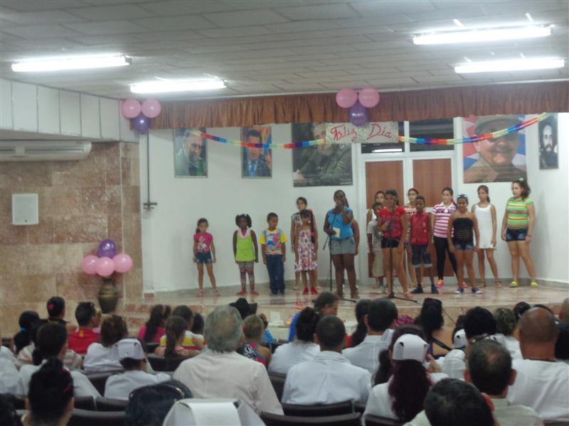 Los espirituanos celebran el cumpleaños del Comandante en Jefe Fidel Castro Ruz. Foto: Elisdany López Ceballos
