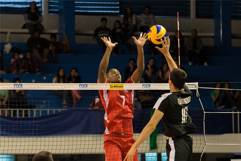 La selección cubana Sub-19 terminó décima en el mundial de su categoría tras ceder este domingo ante Turquía 3-0. Foto: FIVB.