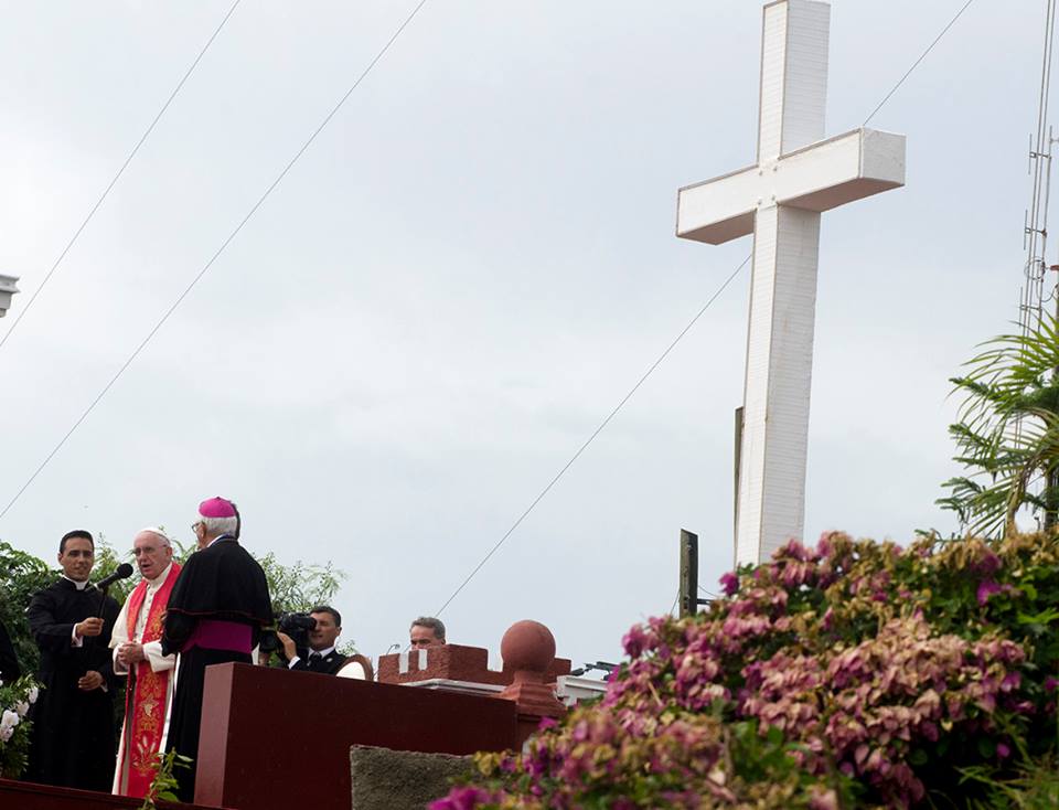 12029072_1189055757777376_1489328615_n