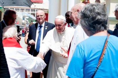 Destaca Lombardi acogida de los holguineros al Papa