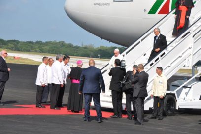 Holguín recibió calurosamente al Papa (+ Fotos)