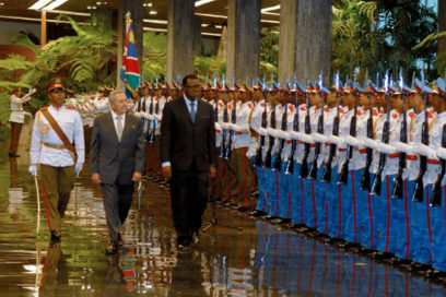 Raúl Castro sostuvo conversaciones oficiales con presidente namibio