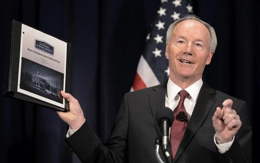 El gobernador de Arkansas (EEUU), el republicano Asa Hutchinson. Foto: EFE