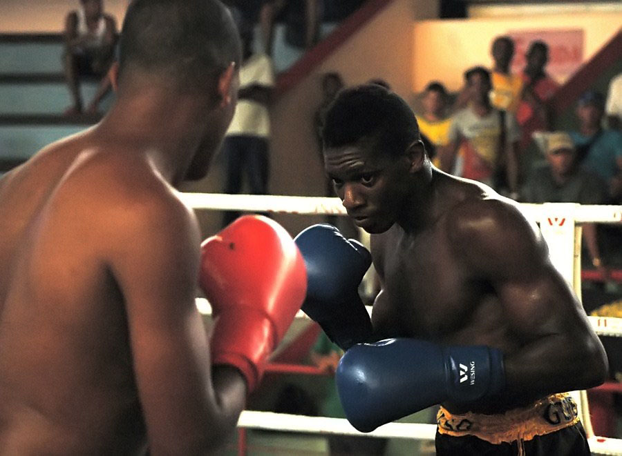 Arisnoides Despaigne confirmó estar en perfecta forma, tras intervenir en el Boxeo Profesional de la Aiba. Foto: César A. Rodríguez.