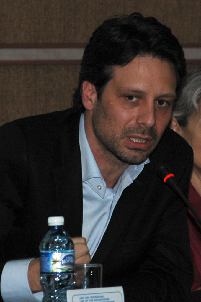 Ministro ecuatoriano Guillaume Long, quien en calidad de representante de Ecuador –país que ostenta la presidencia pro tempore de la CELAC. Foto César A. Rodríguez